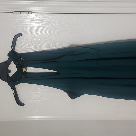 Green Maxi Dress - Picture 5 of 5